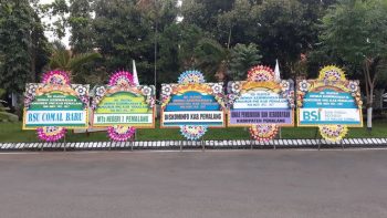 Kejutan Indah: Karangan Bunga untuk Menyemarakkan Hari Anda