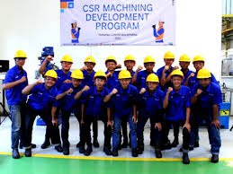 Menerapkan CSR dalam Industri Manufaktur untuk Keberlanjutan dan Daya Saing Menerapkan CSR dalam Industri Manufaktur untuk Keberlanjutan dan Daya Saing