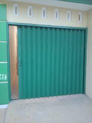 Pintu Harmonika