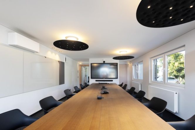Ruang Meeting yang Menawan: Kunci untuk Kreativitas Tim meeting space