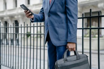 Tas Seminar Kit Eksklusif, Solusi Hadiah Acara Profesional