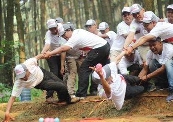 Ternyata Ini Jenis Outbound yang Paling Disukai Karyawan (Nomor 4 Bikin Ketawa!)