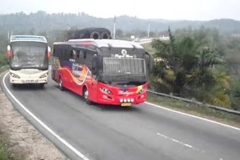 medium bus